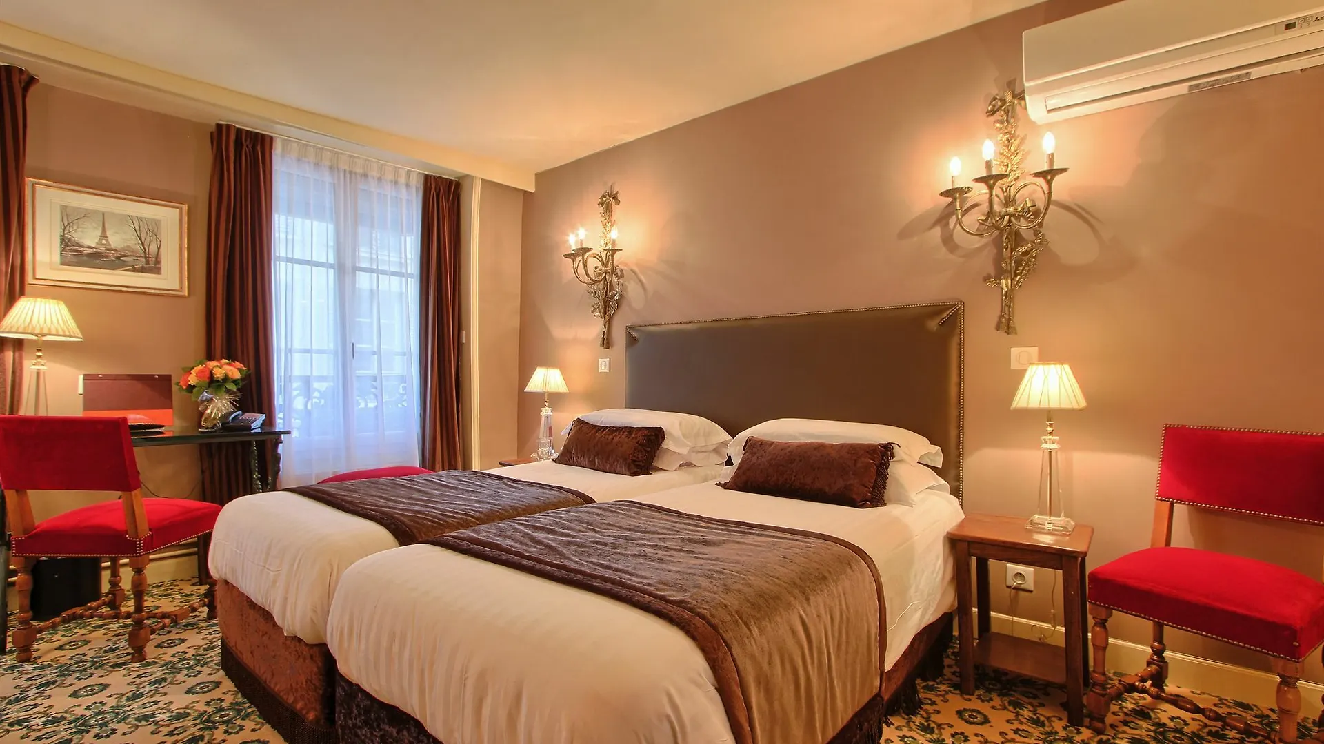 Des Deux Continents Hotel Paříž