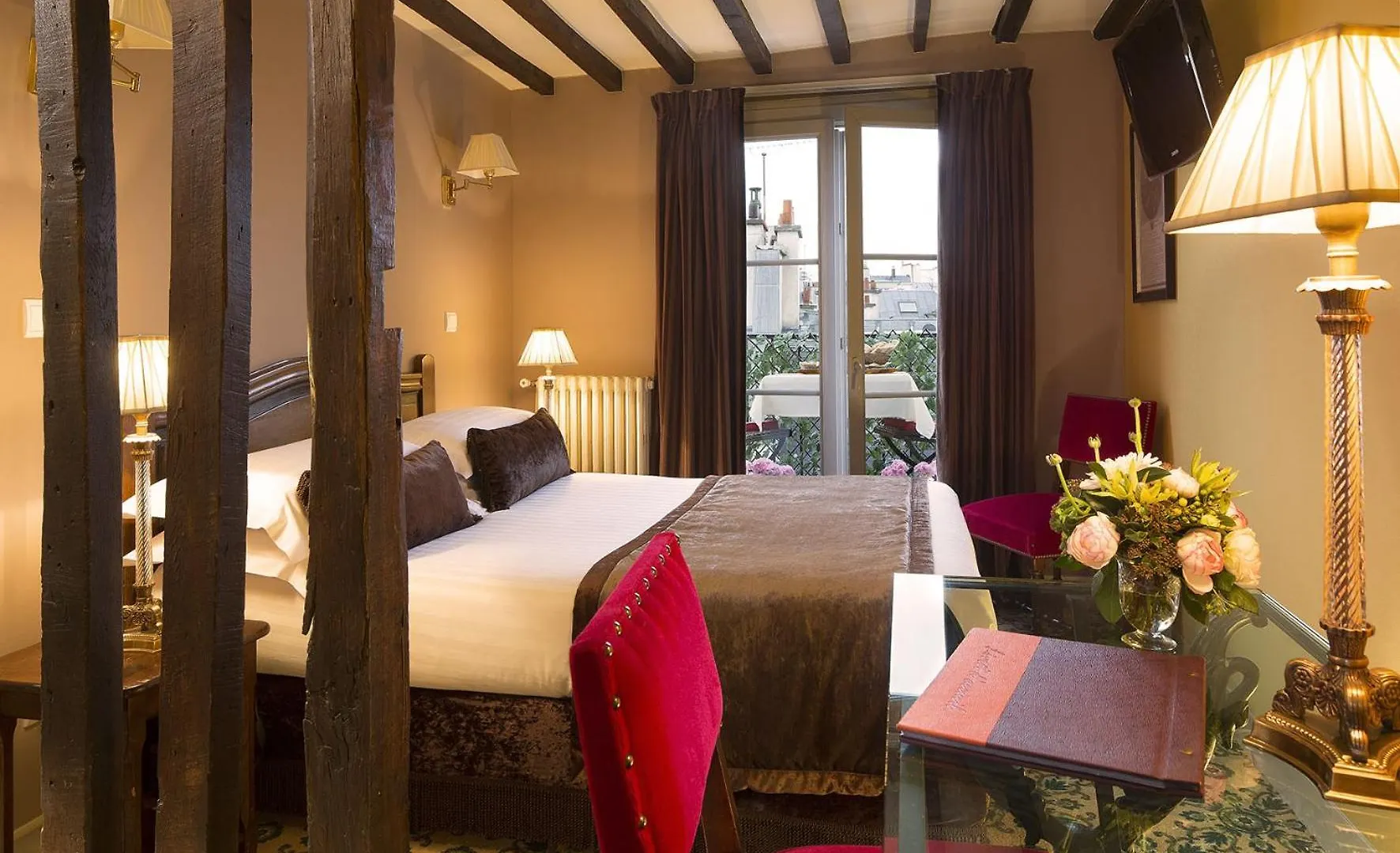 Des Deux Continents Hotel París